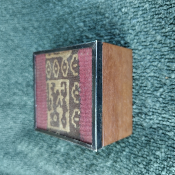 Antique Peruvian Cloth Encased Wooden Box - Picture 4 of 16